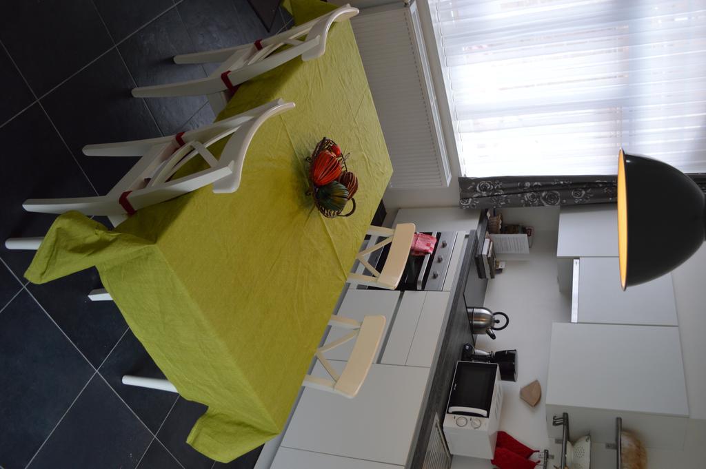 Holiday Home Ipericus Ieper Ruang foto